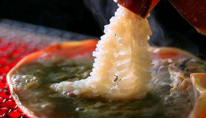 石川県でカニと温泉を楽しむなら粟津温泉の旅亭懐石のとやがおすすめです。